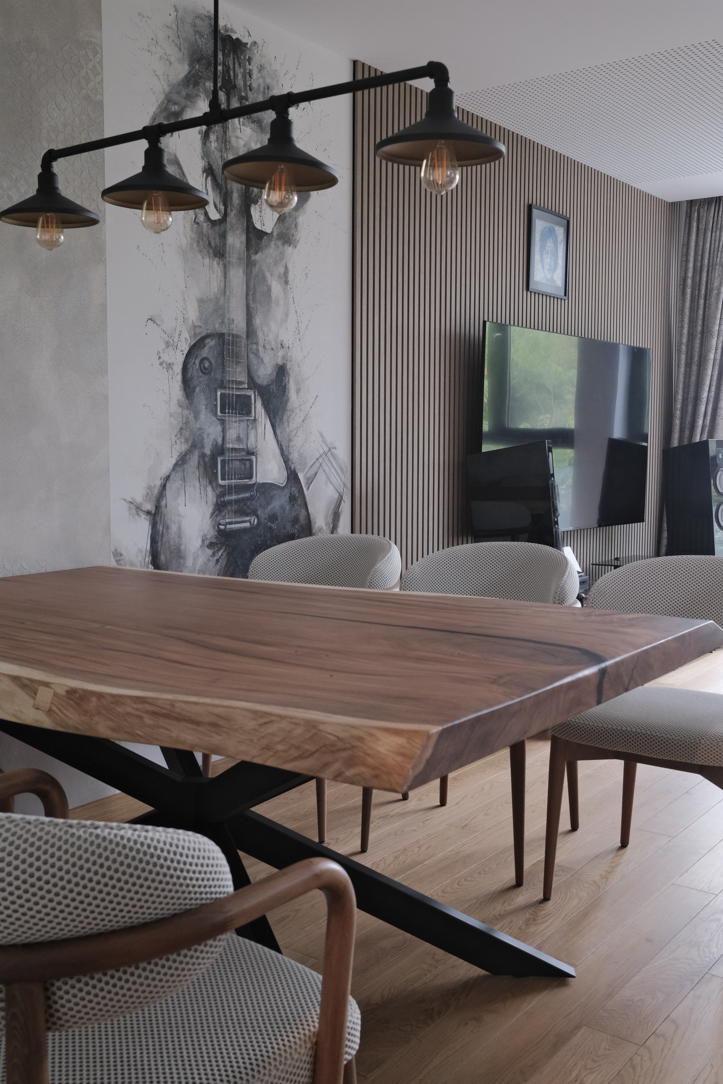 Indonesian Suar Essence