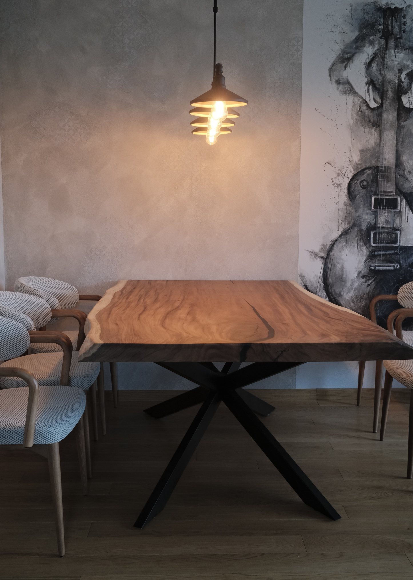 Indonesian Suar Essence